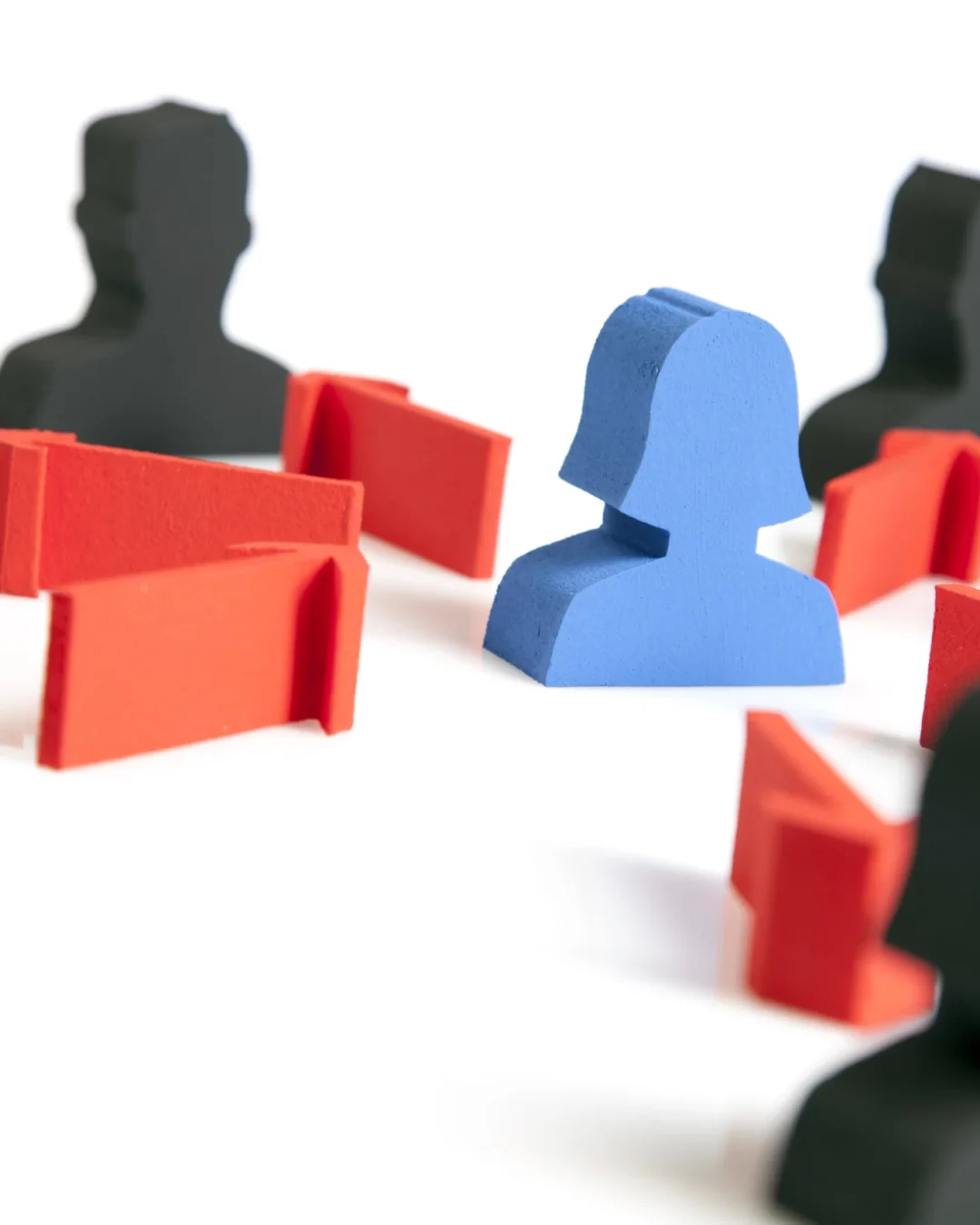 social media management st petersburg fl concept showing individuality, barriers, and connection between audiences